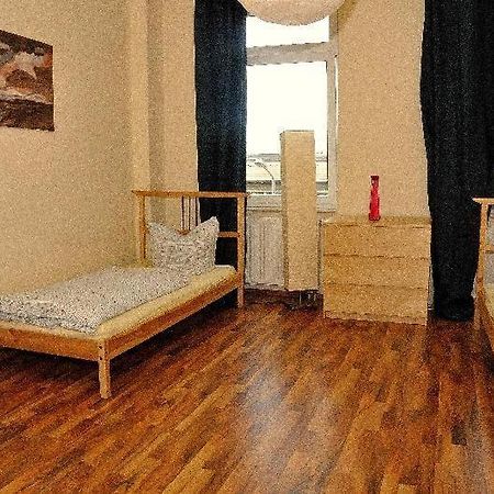 3-Raum-Fewo-Dresden-Zentrum-Balkon-Blick-Auf-Altstadt-L10 Bagian luar foto